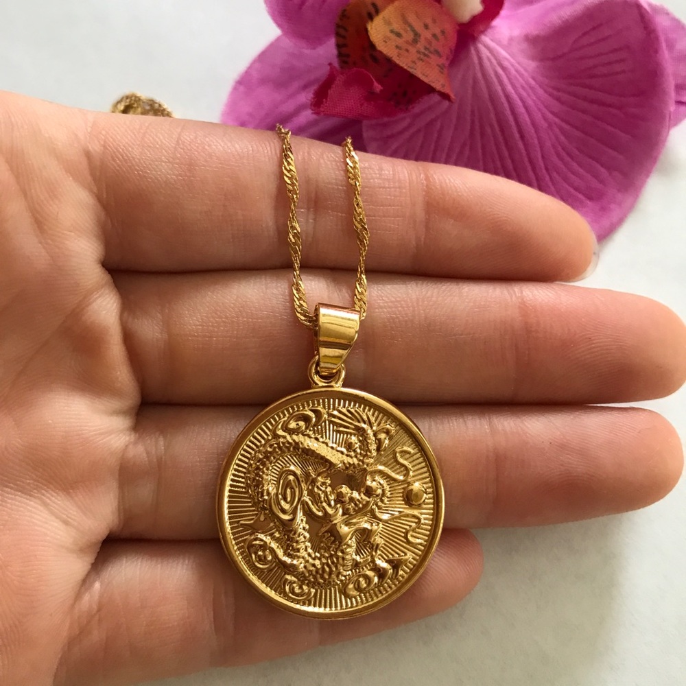 Brand new 18k gold plated Dragon necklace